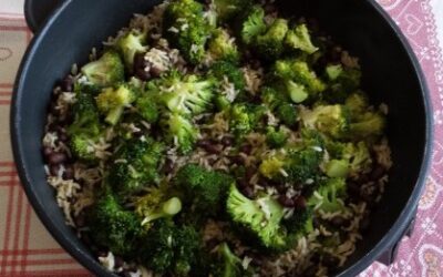 Riso, broccoli e fagioli neri